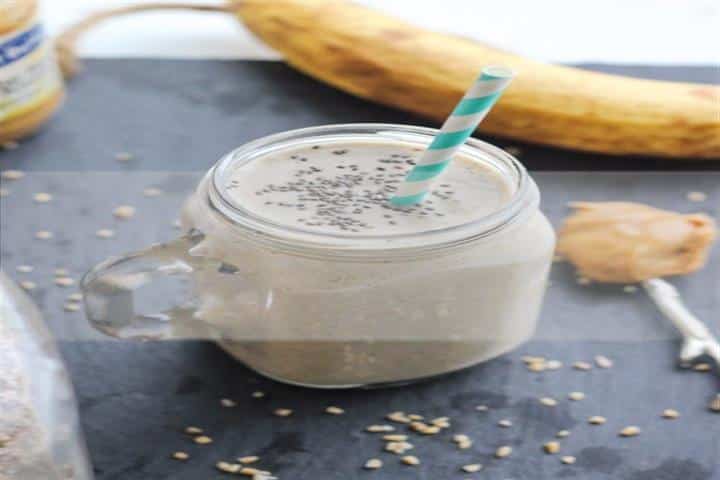 Batido de proteína de aveia e banana Batido de proteína de aveia e banana